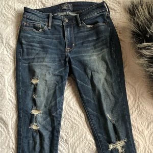 abercrombie ripped skinny jeans